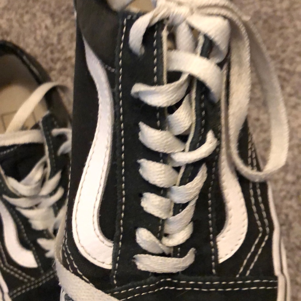 Vans - Picture 3 of 3